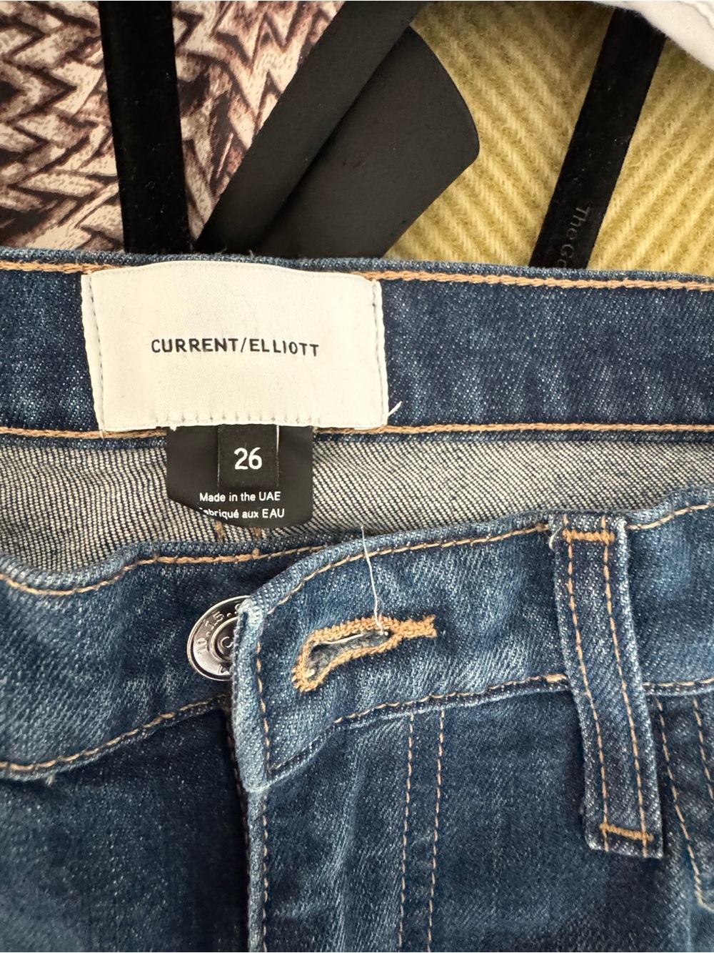 Current/Elliott Dark Blue Cropped Slim Jeans
